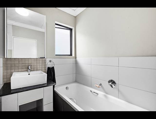 2 BEDROOM APARTMENT FOR SALE IN BROADACRES